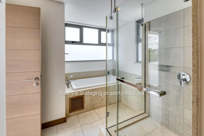 Mont Choisy - Penthouse de 3 chambres avec vue sur golf