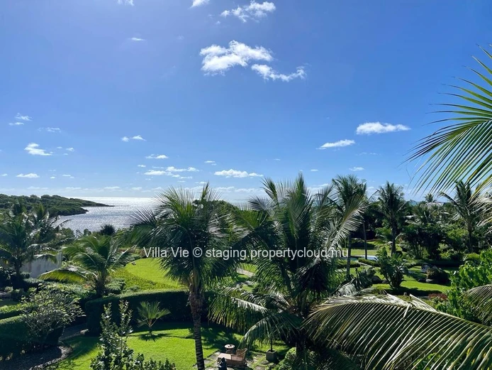 Haute Rive - Magnificent 4 bedroom penthouse on the beachfront