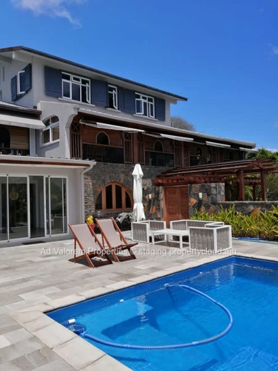 House for Sale - Carlos