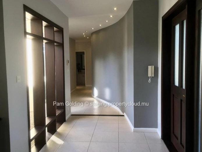 Villa in a Prime Black River Location