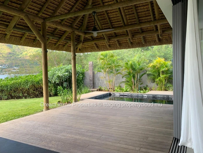 Unique Opportunity To Own A Beachfront Villa In Mauritius ! 