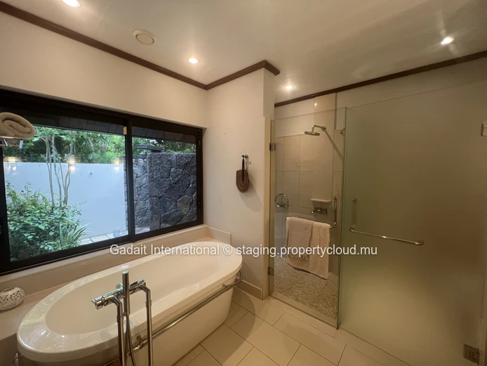 Villa de prestige Solaia à Anahita – Vue mer, golf & prestations haut de gamme
