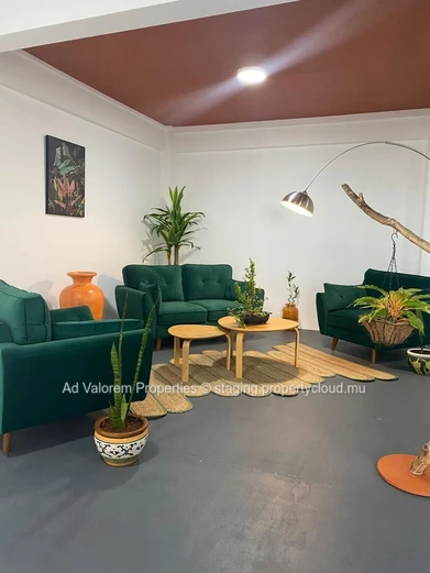 For Rent – Ideally Located Commercial Space in Roches Brunes