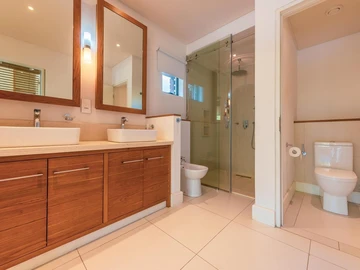 3 Bedroom Townhouse, Duplex