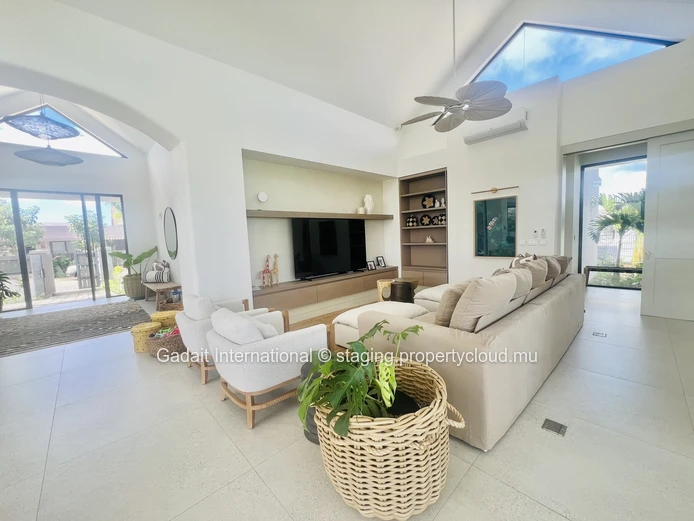 Luxury Short-Term Rental Villa in Mont Choisy Golf - 4 bedrooms and pool