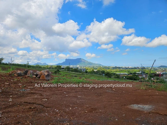 Terrain résidentiel d’exception à vendre – Bagatelle Hills, Smart City de Moka