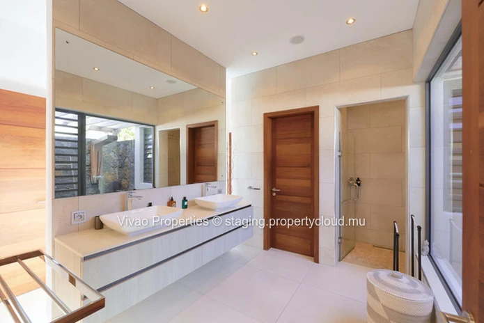 Exceptional villas for sale in Grand Baie - 414m2 - Heated swimming pool of 93m2 - Home automation - Fully furnished ...