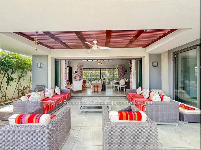 Luxury 3-Bedroom Villa with Private Pool – Balaclava