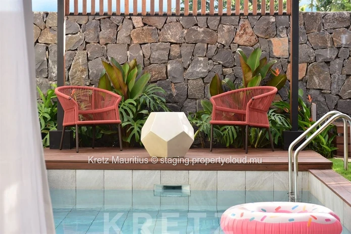 Contemporary 3-bedroom villa with 5-star hotel-style access