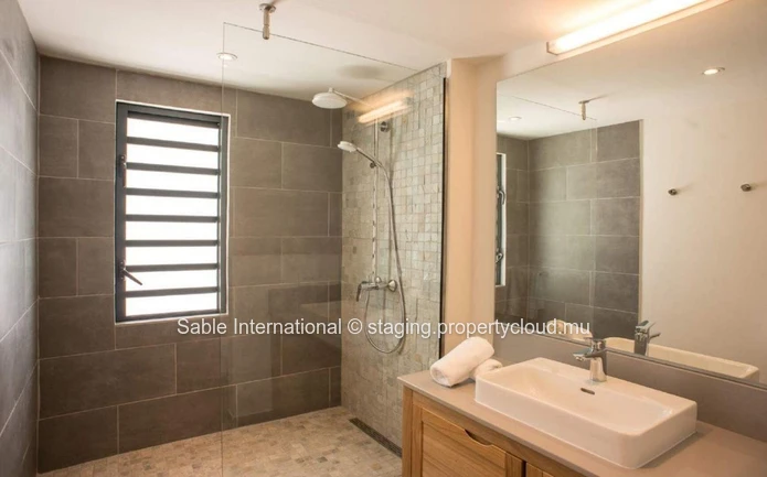 Luxurious Villa PDS in Tamarin with Private Pool and Sea Access - 364m² living area, 669m² land, Fully Furnished 