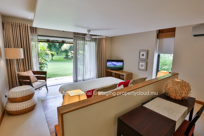Contemporary villa with pool and tropical garden for sale | Anahita Golf & Spa Resort Beau Champ