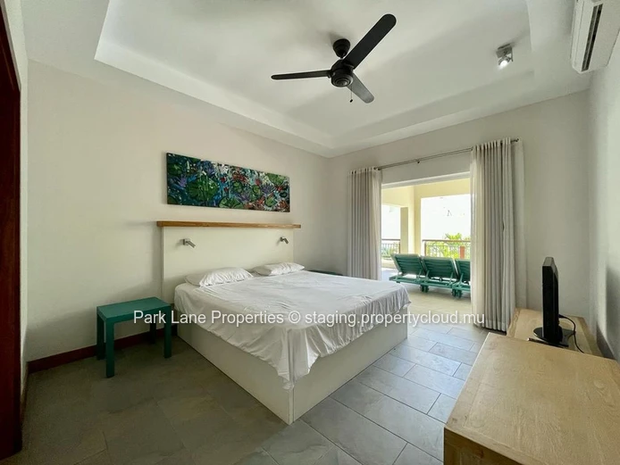 Beautiful apartment in the Bain Boeuf area for sale. 