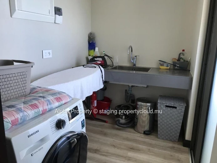 For Sale – Stylish 3-Bedroom Apartment in Bagatelle- Rs