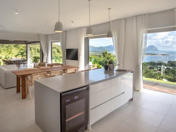 5 Bedroom Villa