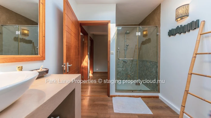 Elegant family home in Saint Antoine
