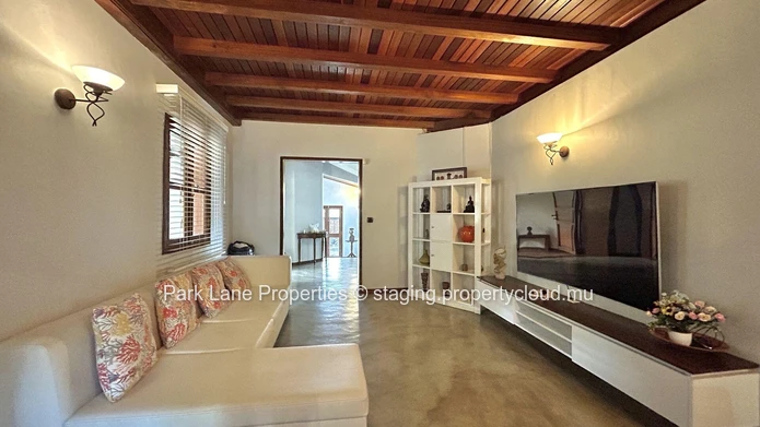 Elegant Colonial Home in Prestigious Gated Complex