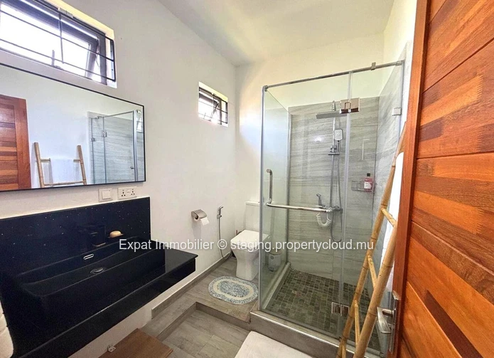  FOR RENT - Detached 3-bedroom villa with pool in Grand Baie
