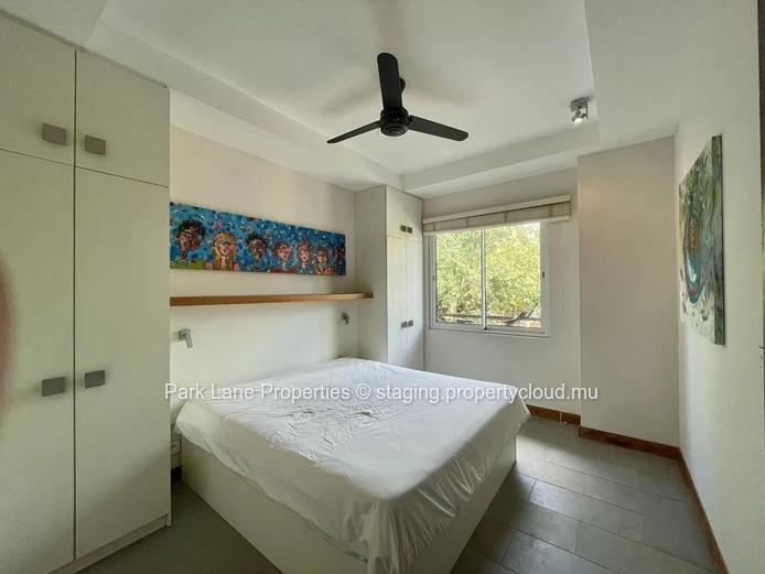 Beautiful apartment in the Bain Boeuf area for sale. 