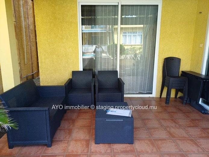 4 bedrooms townhouse with common pool in Grand Bay center