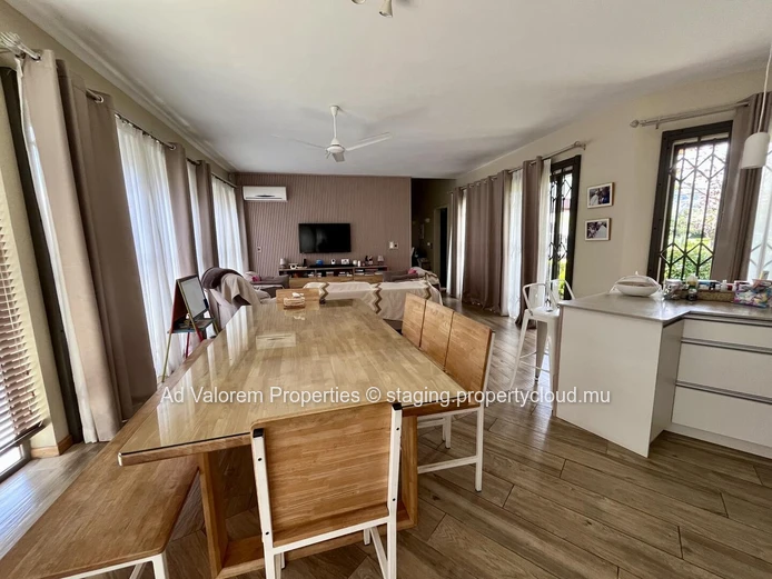 For Sale – Rare Family House in Telfair, Moka