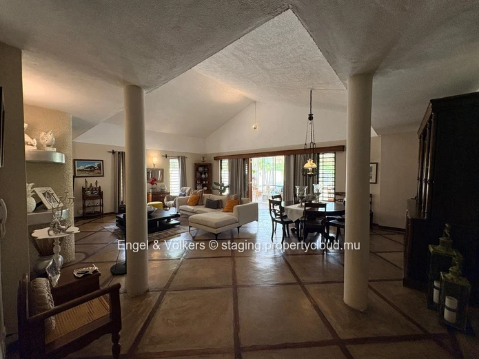 FOR SALE -Elegant Five-Bedroom Home in Black River