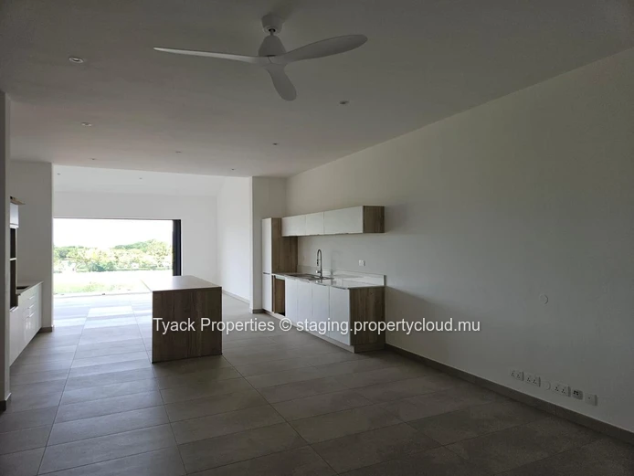 Elegant 3-Bedroom Apartment for Sale in Belle Vue Harel
