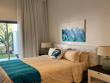 4 Bedroom Apartment