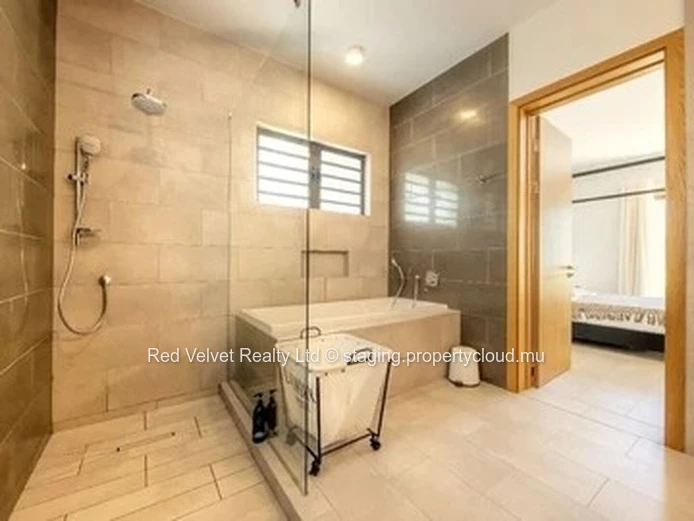  Luxurious Beachfront Apartment for Rent in Pereybere, Grand Baie