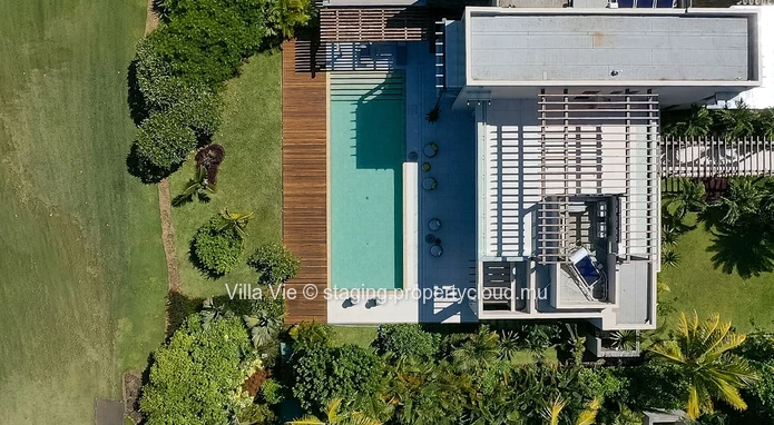 Beau Champ - Luxueux duplex de 4 chambres avec vue sur le golf et la mer