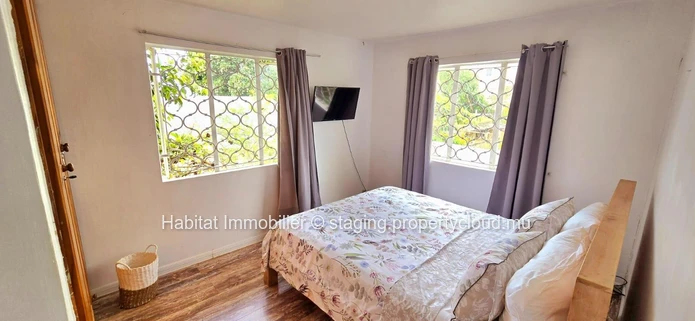 Charming unfurnished family house of 325 m2 on a plot of land of 93 toises, ideally located in a quiet residential ar...