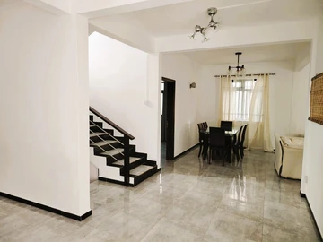 Maison de 4 Chambres