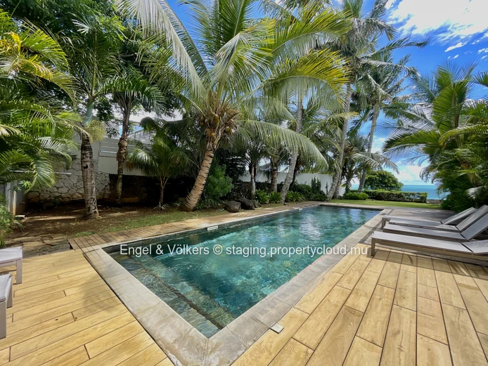 Beachfront Penthouse for Rent in Grand Baie