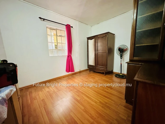 À Vendre – Élégante et Spacieuse Maison Familiale dans un Morcellement Paisible