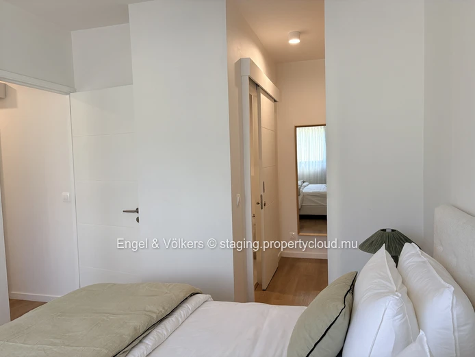 FOR RENT - 4 Bedrooms apartment in Tamarin