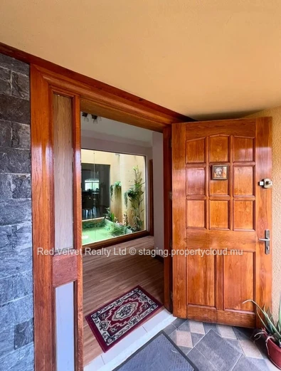 Villa for Rent in Flic en Flac – Rs 80,000/Month