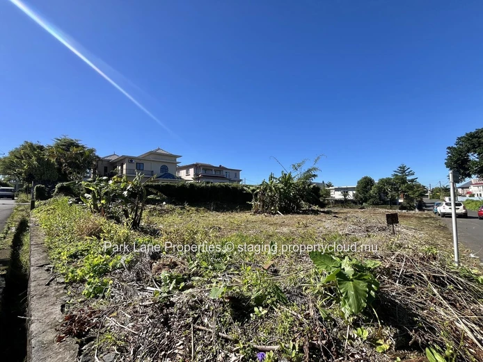 Un joyau caché à Curepipe – Terrain spacieux dans la prestigieuse rue Lees