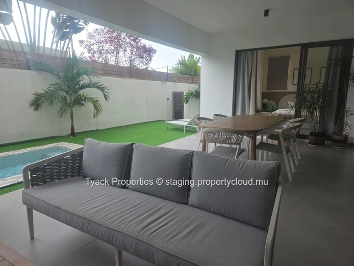 Contemporary Ground-Floor Apartment in Péreybère with Pool Acces