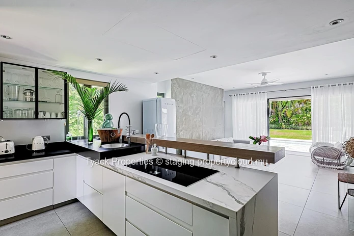 Elegant 3-Bedroom Golf View Villa in Mauritius
