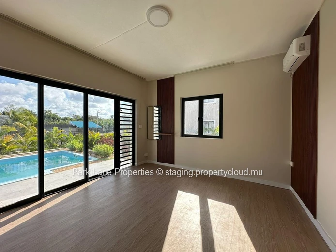 Brand new villa for rent in Calodyne