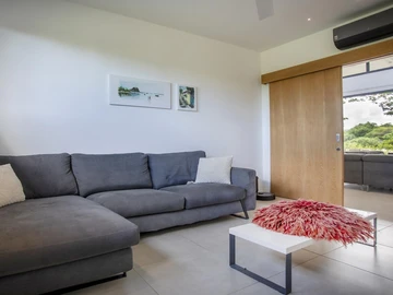 5 Bedroom Villa