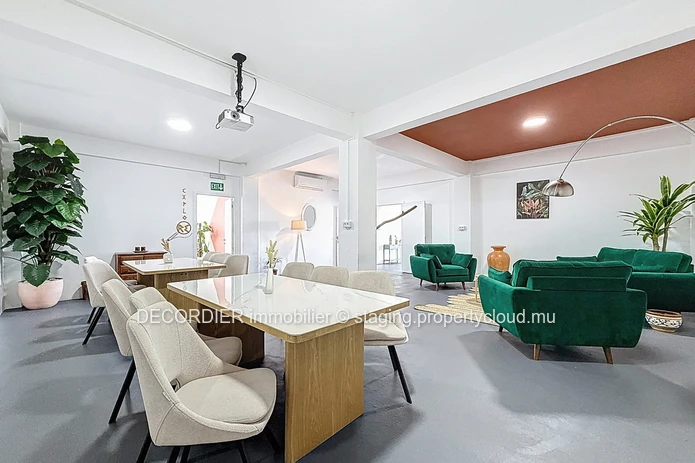 Commercial space for rent – Roches Brunes