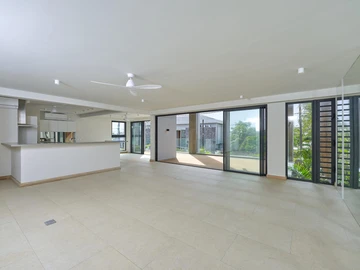 4 Bedroom Apartment