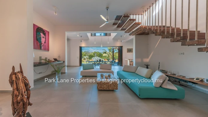 Sumptuous high end 5 bedroom villa in IRS Marina