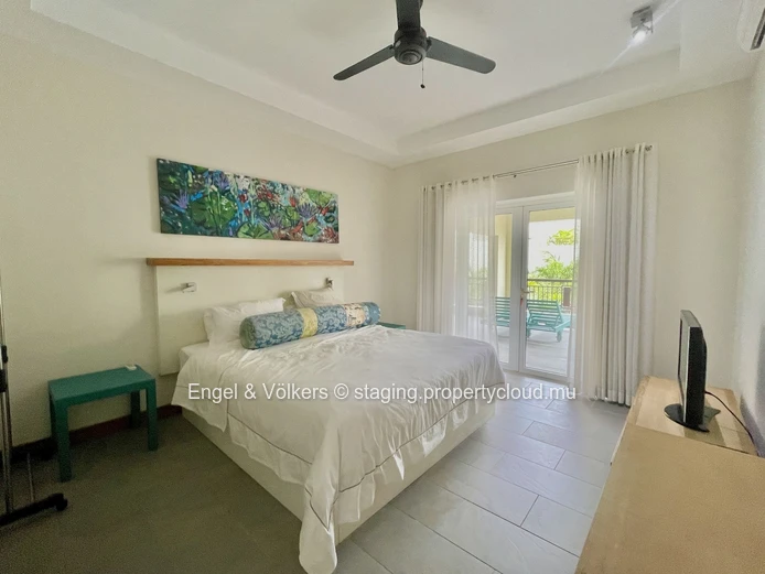 Rare Find in the North - Ocean Views and Beach Access