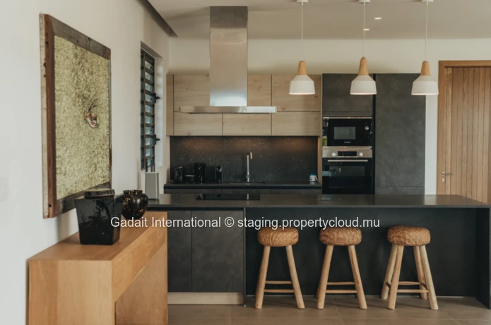 Villa Sunrise : 4 bedroom villa for rent with garden view | Anahita Beau Champ