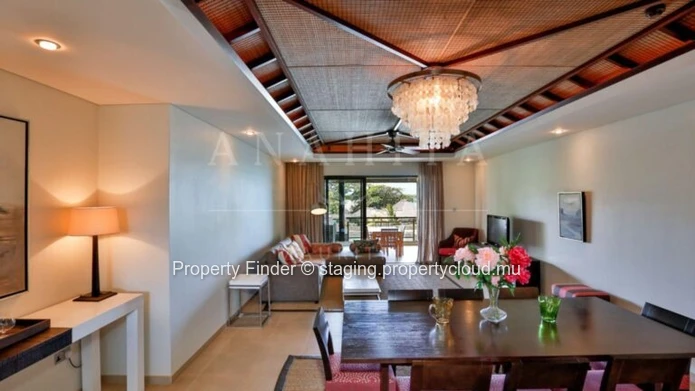 2-Bedroom Apartment with Sea Views