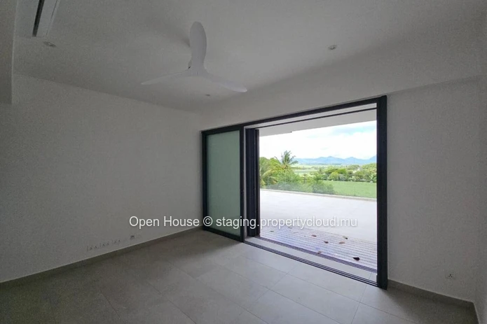 Luxurious Penthouse with Stunning Views in Belle Vue Harel - 508m² Living Space, Communal Pool, and More! Rs 75M