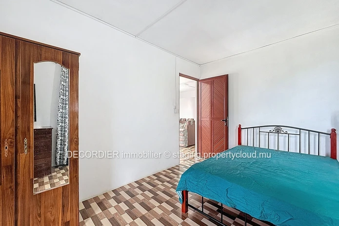 176 sqm Home Ideally Located in Sottise