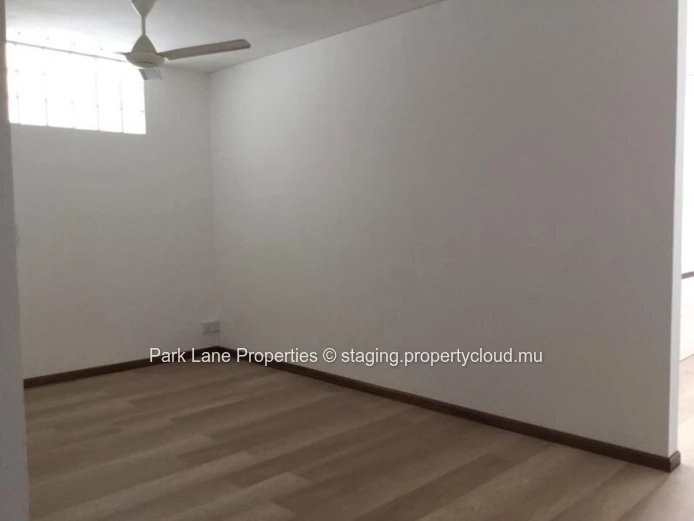 Office with exceptional visibility in Beau Bassin