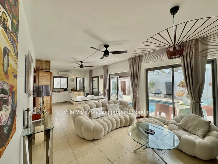 Péreybère - Charmante maison de 3 chambres avec piscine privée